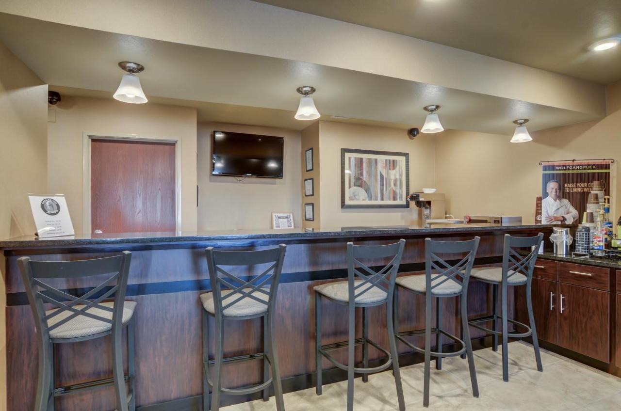 Cobblestone Inn & Suites-Kersey Exterior foto